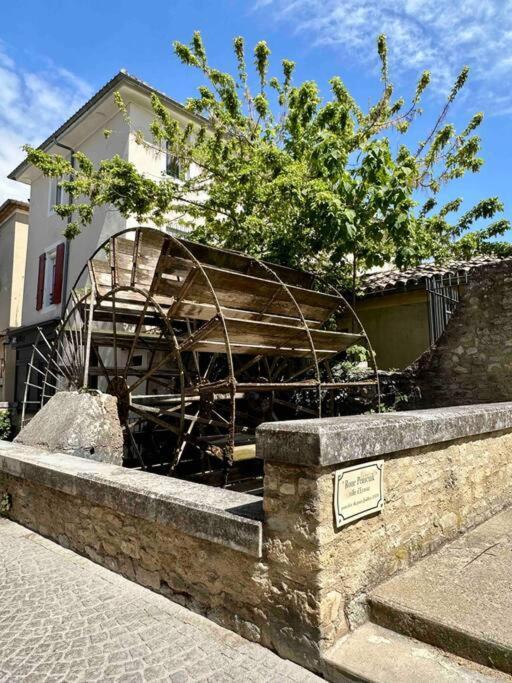 Lou Paseo : Appartement Brocante Centre Historique LʼIsle-sur-la-Sorgue Εξωτερικό φωτογραφία